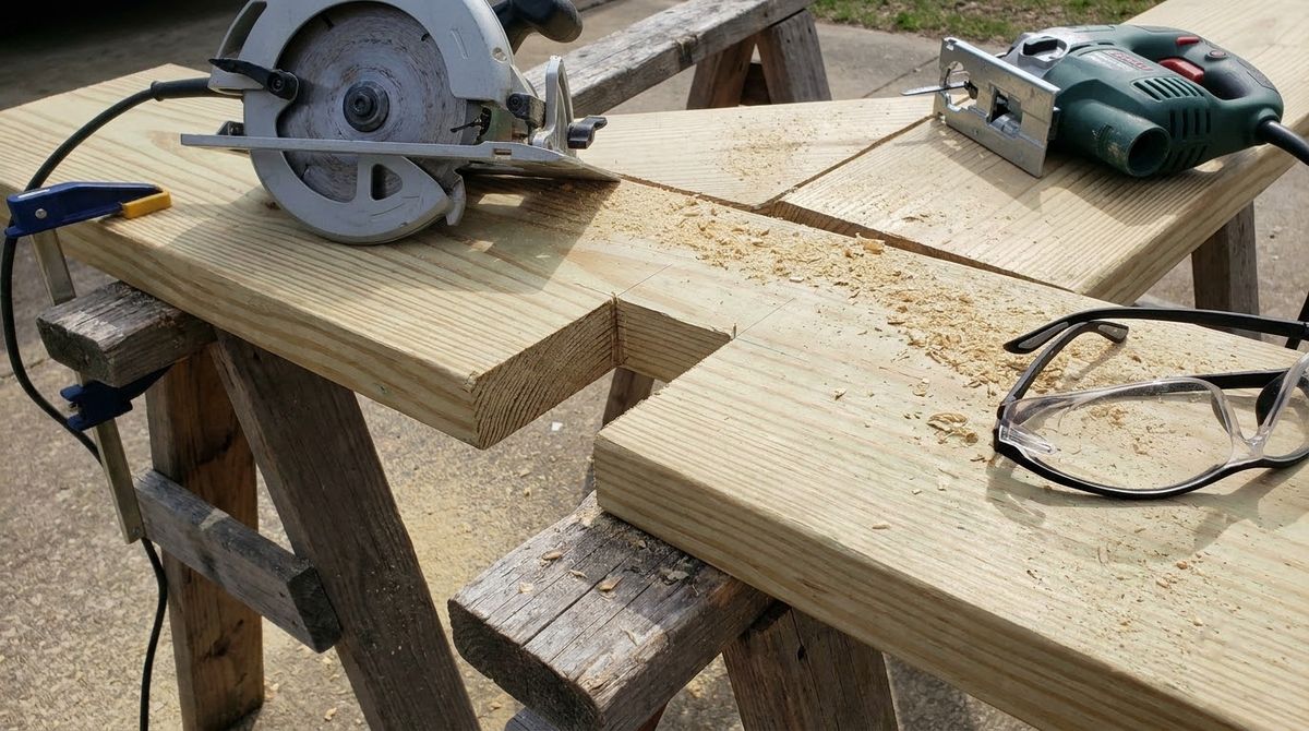 Circular saw cut stopped at the pencil line on a deck stair stringer notch