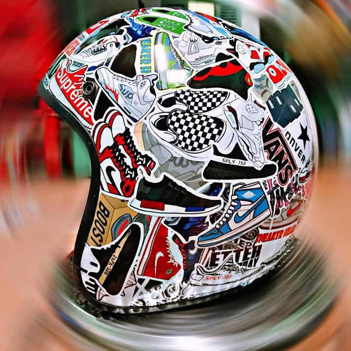 Sticker dán mũ bảo hiểm độc đáo