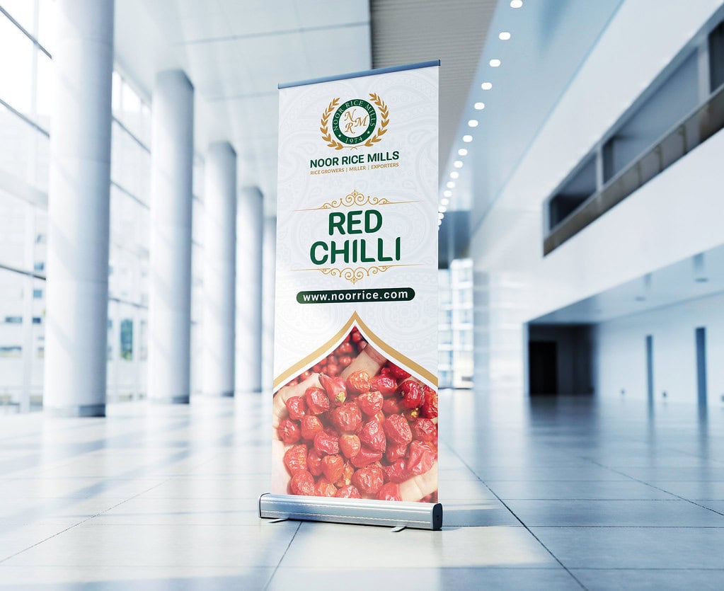 Khác biệt trong cách sử dụng poster là gì