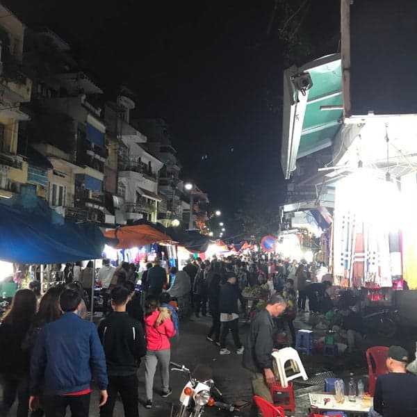 Dong Xuan Market Hanoi: Complete Shopping & Food Guide 2025 