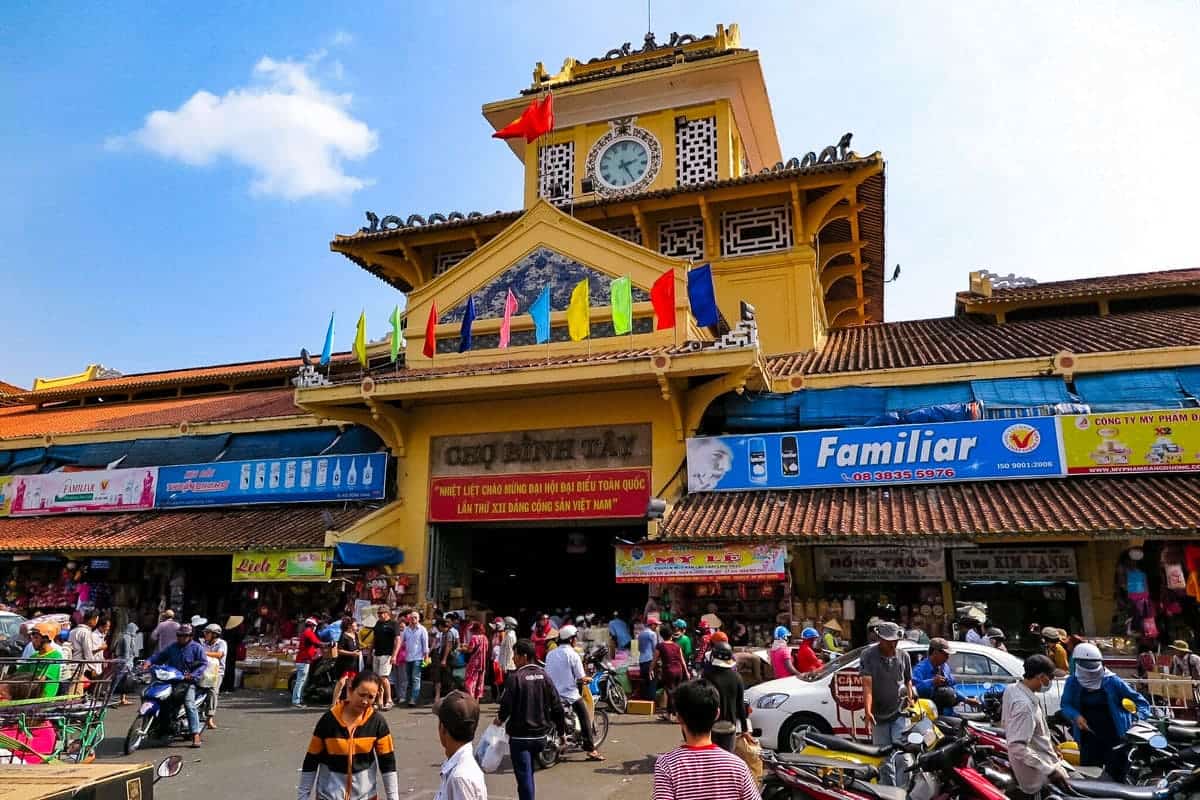 Exploring the Vibrant Tapestry of Chinatown, Ho Chi Minh City: A Guide to Things To Do Exploring the Vibrant Tapestry of Chinatown, Ho Chi Minh City: A Guide to Things To Do