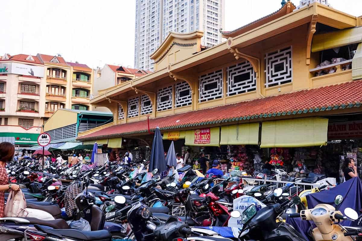 Exploring the Vibrant Tapestry of Chinatown, Ho Chi Minh City: A Guide to Things To Do Exploring the Vibrant Tapestry of Chinatown, Ho Chi Minh City: A Guide to Things To Do