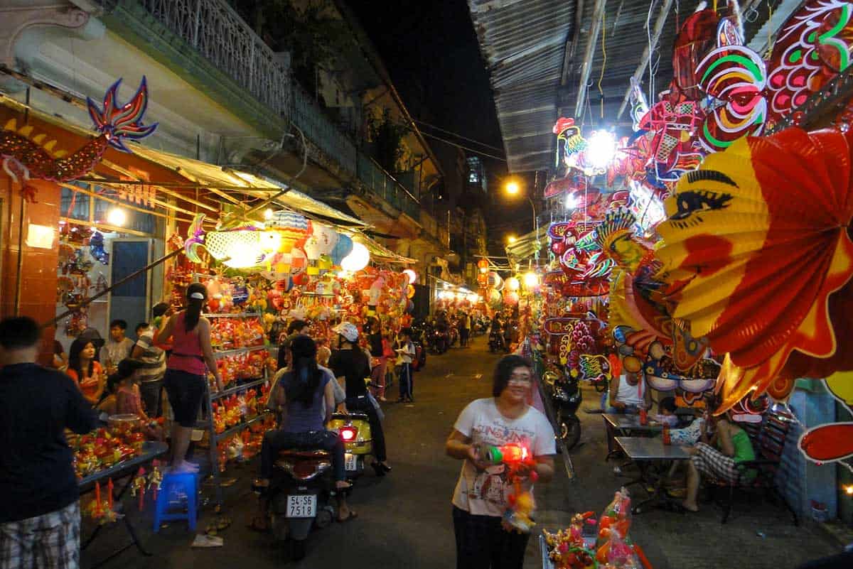 Exploring the Vibrant Tapestry of Chinatown, Ho Chi Minh City: A Guide to Things To Do Exploring the Vibrant Tapestry of Chinatown, Ho Chi Minh City: A Guide to Things To Do
