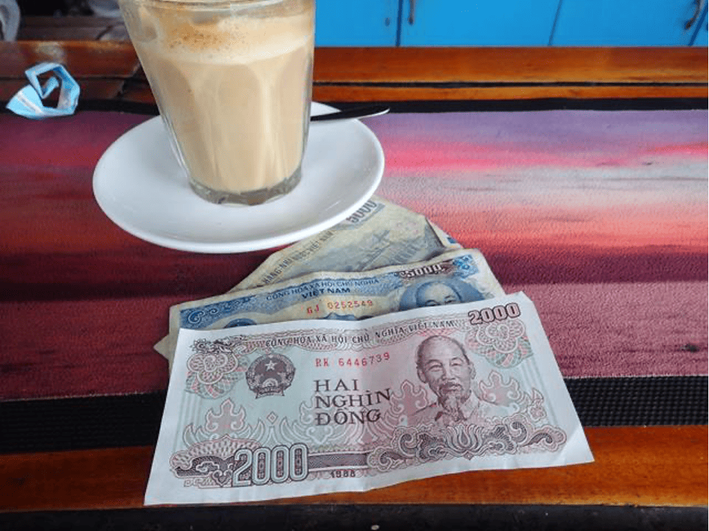 Tipping in Vietnam: Complete 2025 Guide (Amounts, When NOT to Tip)