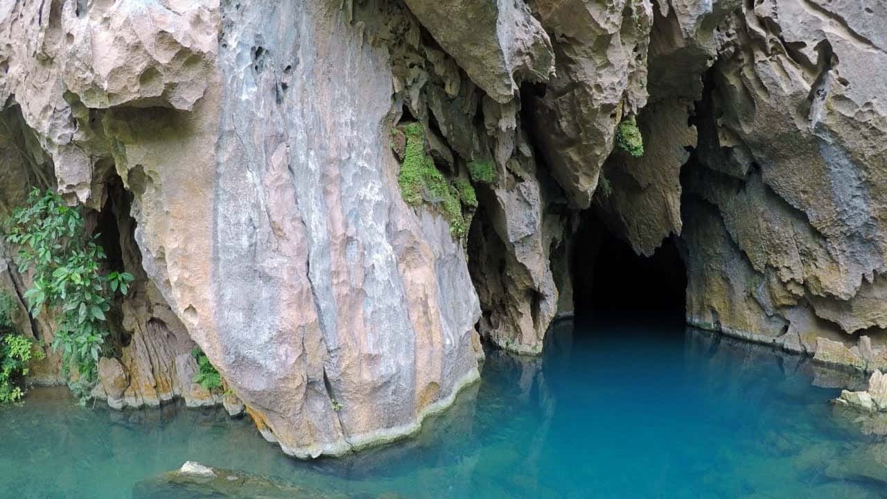 PHONG NHA VALLEY: COMPLETE TRAVEL GUIDE PHONG NHA VALLEY: COMPLETE TRAVEL GUIDE