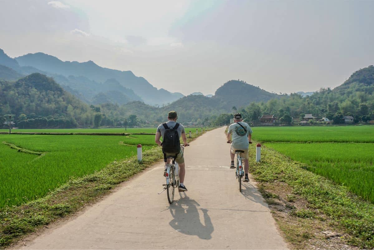 Mai Châu Loop Explained: 5 Route Options Northern Vietnam Mai Châu Loop Explained: 5 Route Options Northern Vietnam