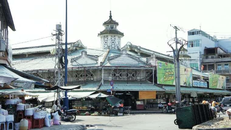 Hoa Binh Market: The Ultimate Local Guide to District 5's Hidden Gem (2025) Hoa Binh Market: The Ultimate Local Guide to District 5's Hidden Gem (2025)