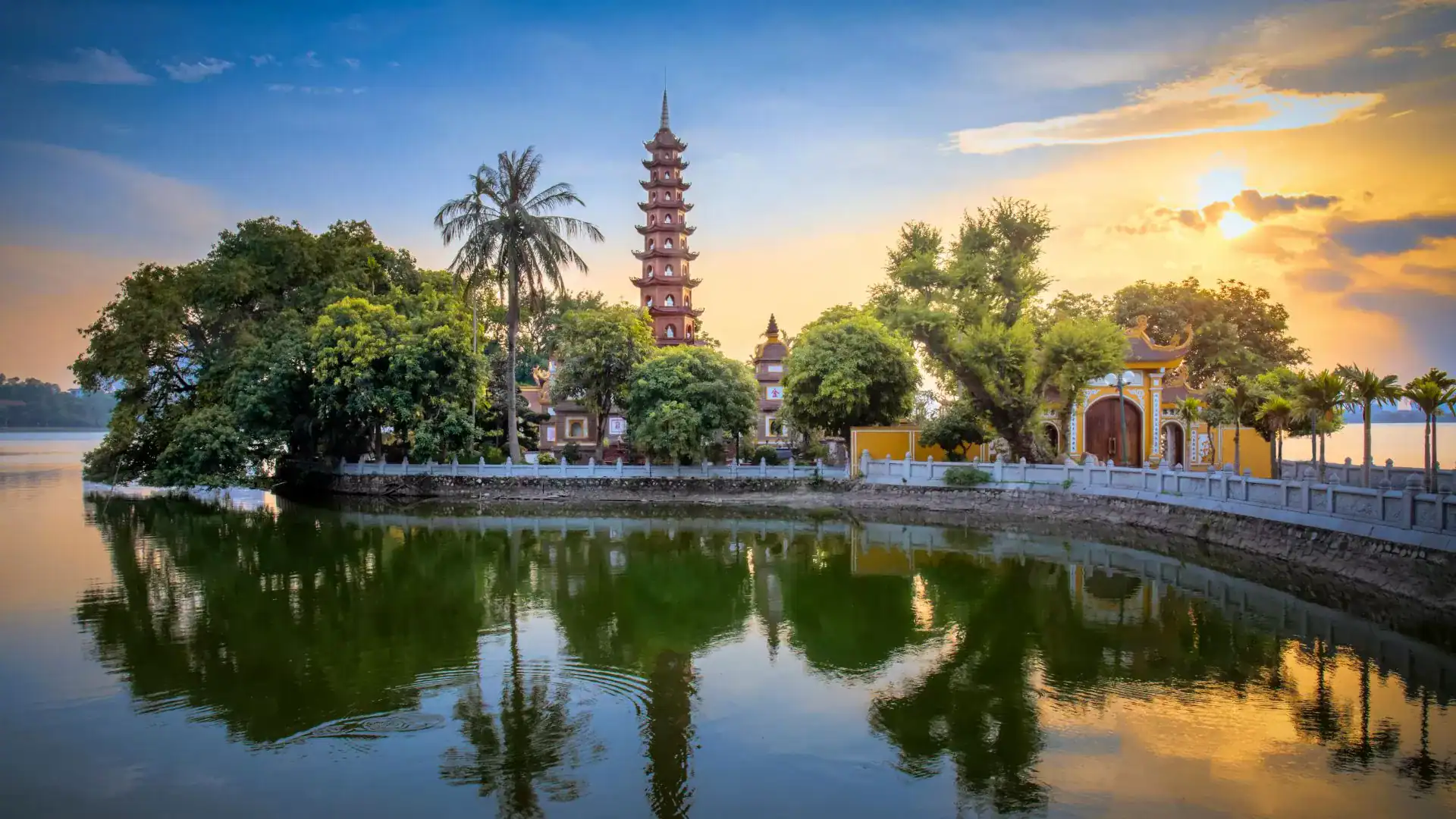 Complete Guide to Vietnam Pagodas: Etiquette, Dress Code & Safety Tips for International Visitors Complete Guide to Vietnam Pagodas: Etiquette, Dress Code & Safety Tips for International Visitors