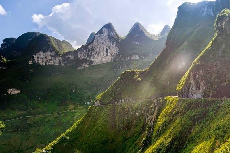 Mai Châu Loop Explained: 5 Route Options Northern Vietnam Mai Châu Loop Explained: 5 Route Options Northern Vietnam