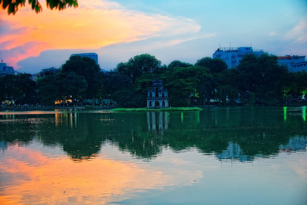 Hoan Kiem Lake Hanoi: Is It Really Worth Visiting? (Honest Guide 2026)