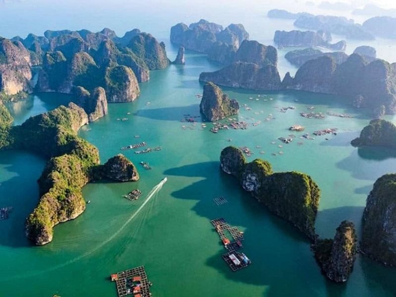 Ha Long Bay: Complete Guide - Prices, Best Time & The Truth About Pollution