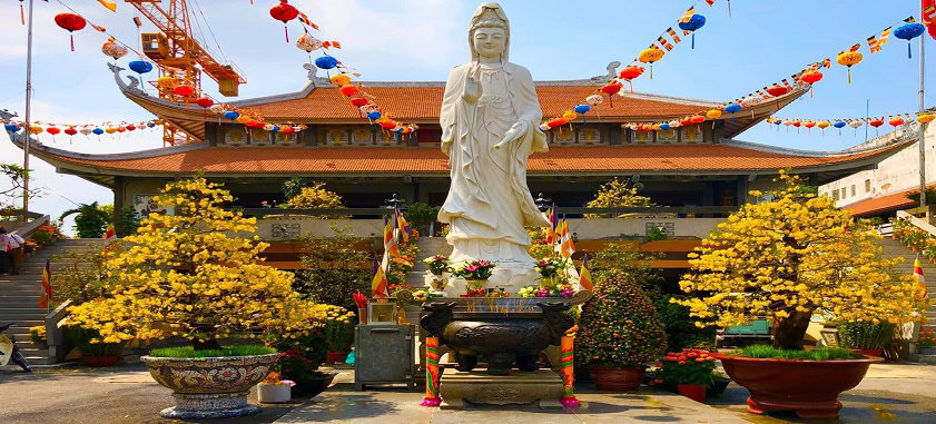Vinh Nghiem Pagoda Guide: What You Need to Know Before Visiting