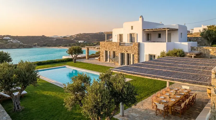 Illustration of a villa in Ornos & Psarou