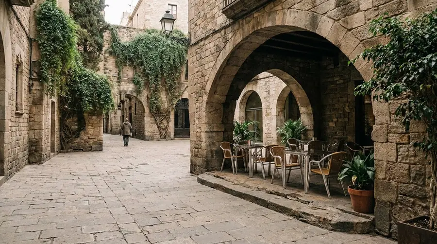Illustration of a street in Gothic Quarter & La Rambla