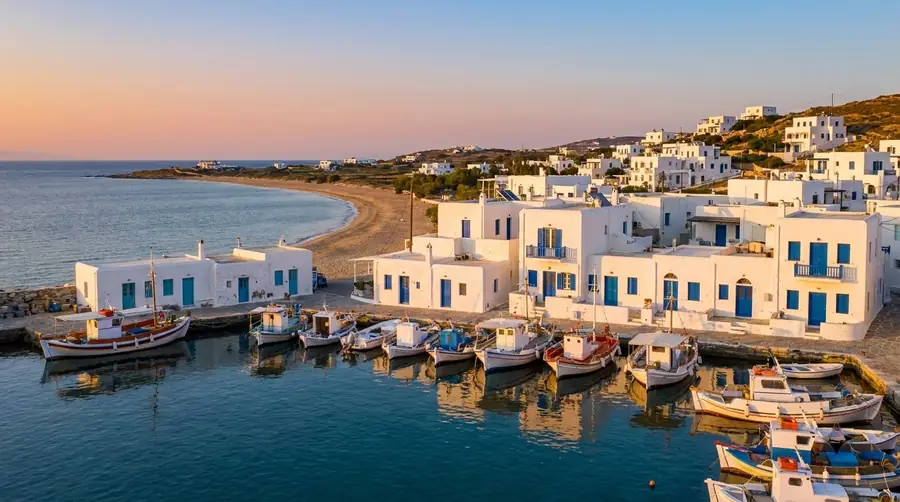 Illustration of Paros & Naxos